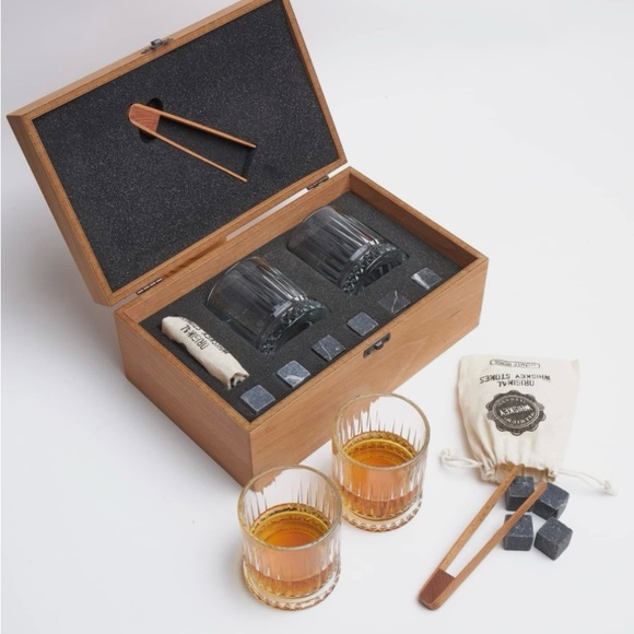 NEW Whiskey glasses n ice rocks. - Picture 2 of 2